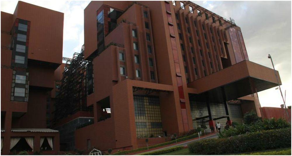 Vits Hotel Pune Exterior foto