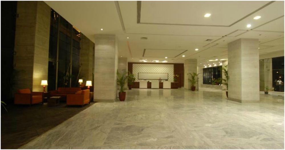 Vits Hotel Pune Exterior foto