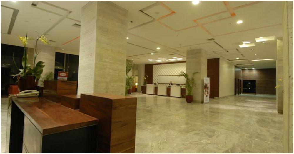Vits Hotel Pune Exterior foto