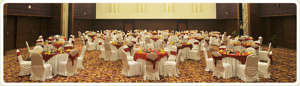 Vits Hotel Pune Exterior foto