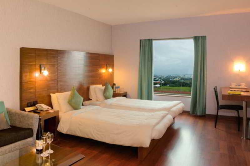 Vits Hotel Pune Cameră foto